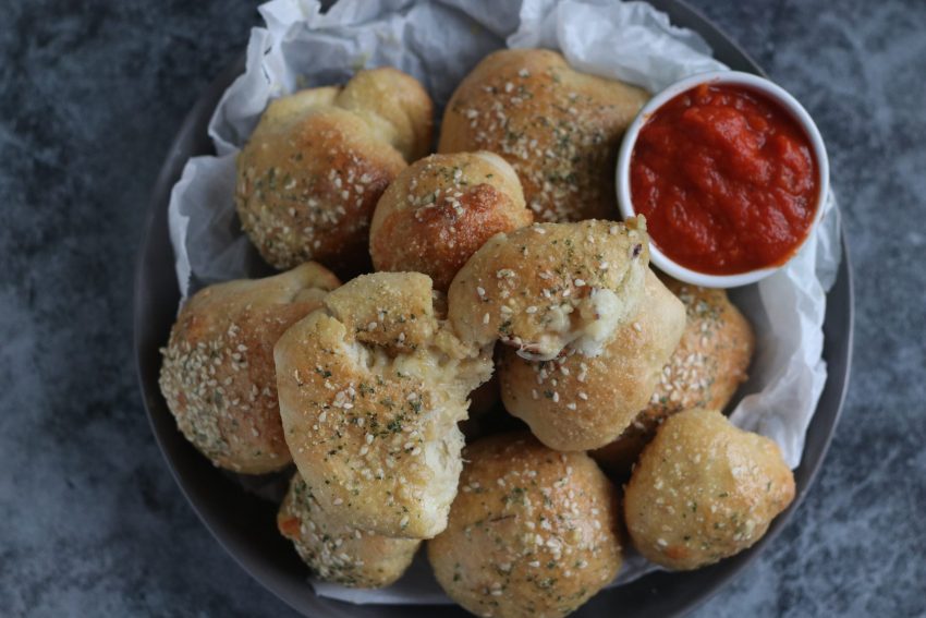 How to make stuffed cheese pizza rolls | This African Cooks